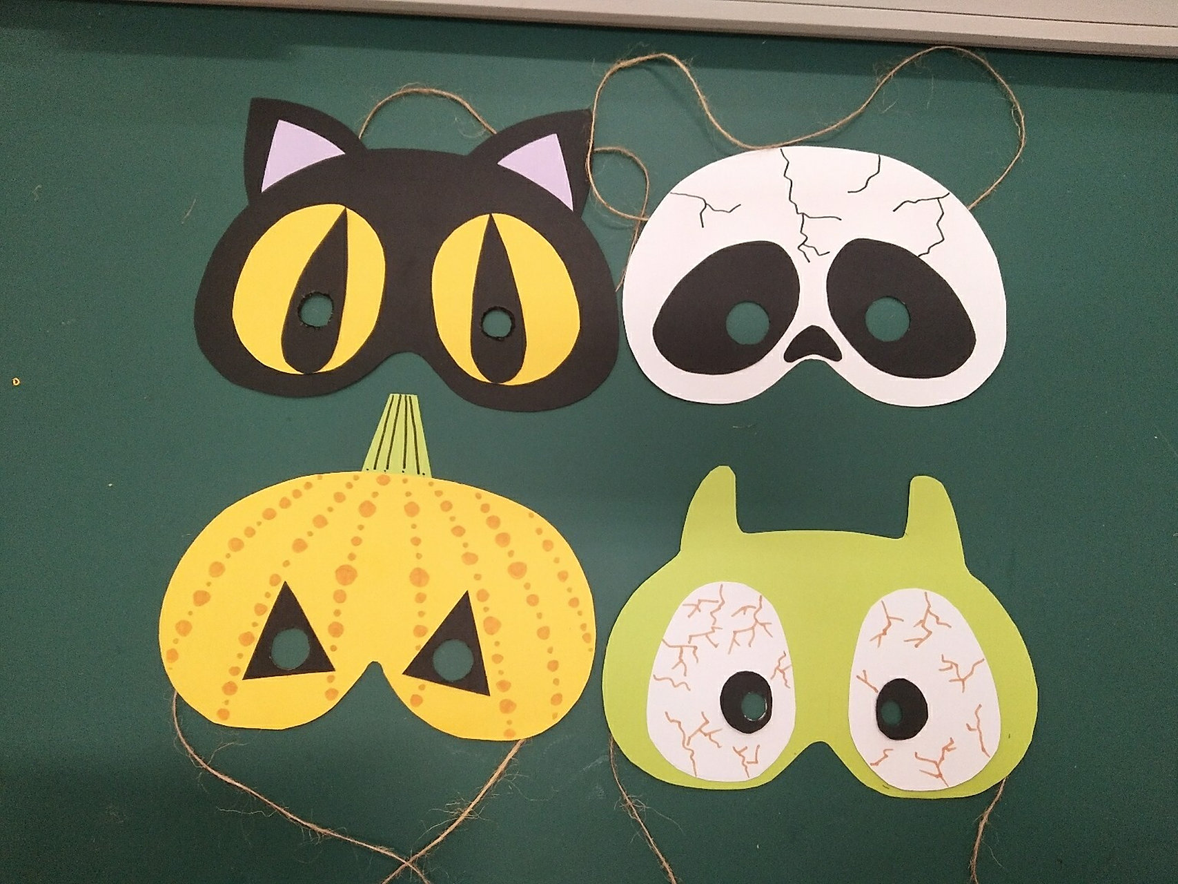 无聊的时候做什么——卡纸面具 手工课成品~ 《万圣节》