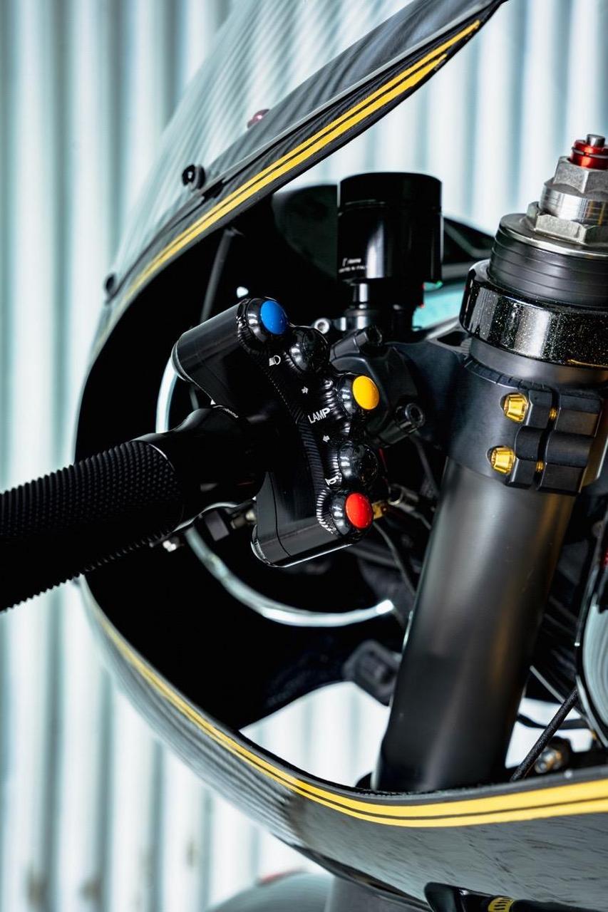 2007年的杜卡迪 1098,来自纽约的ronaldo ferreti 花了两年时间在社区