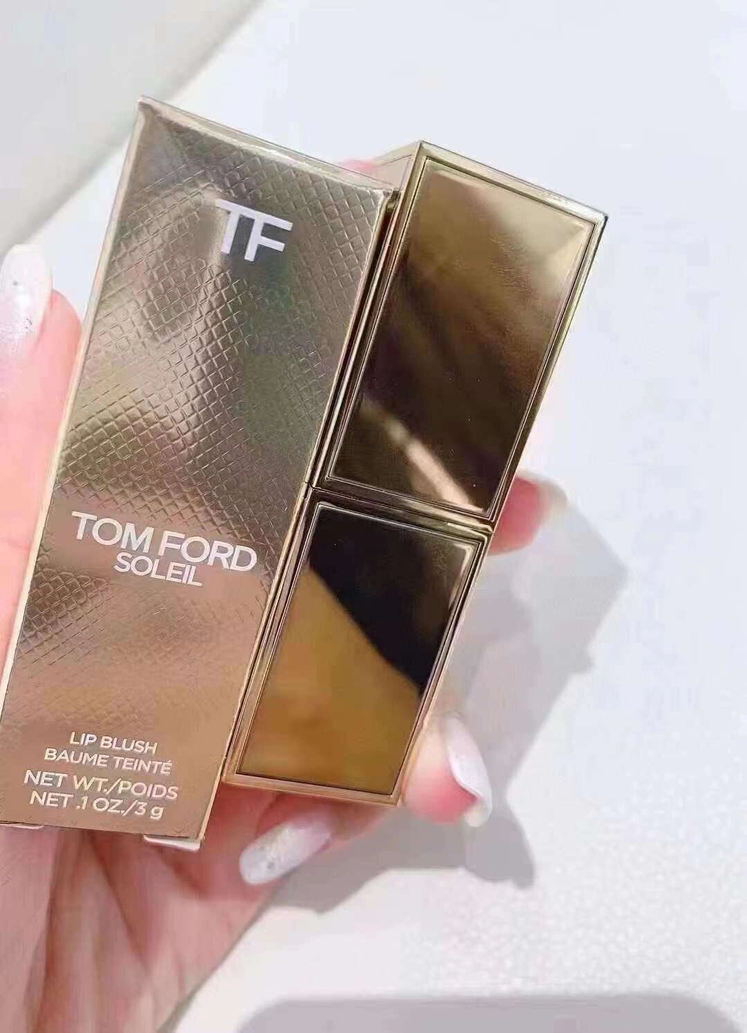 透明变色唇膏(透明变色唇膏里有红点是什么) 透明变色唇膏(透明变色唇膏里有红点是什么)