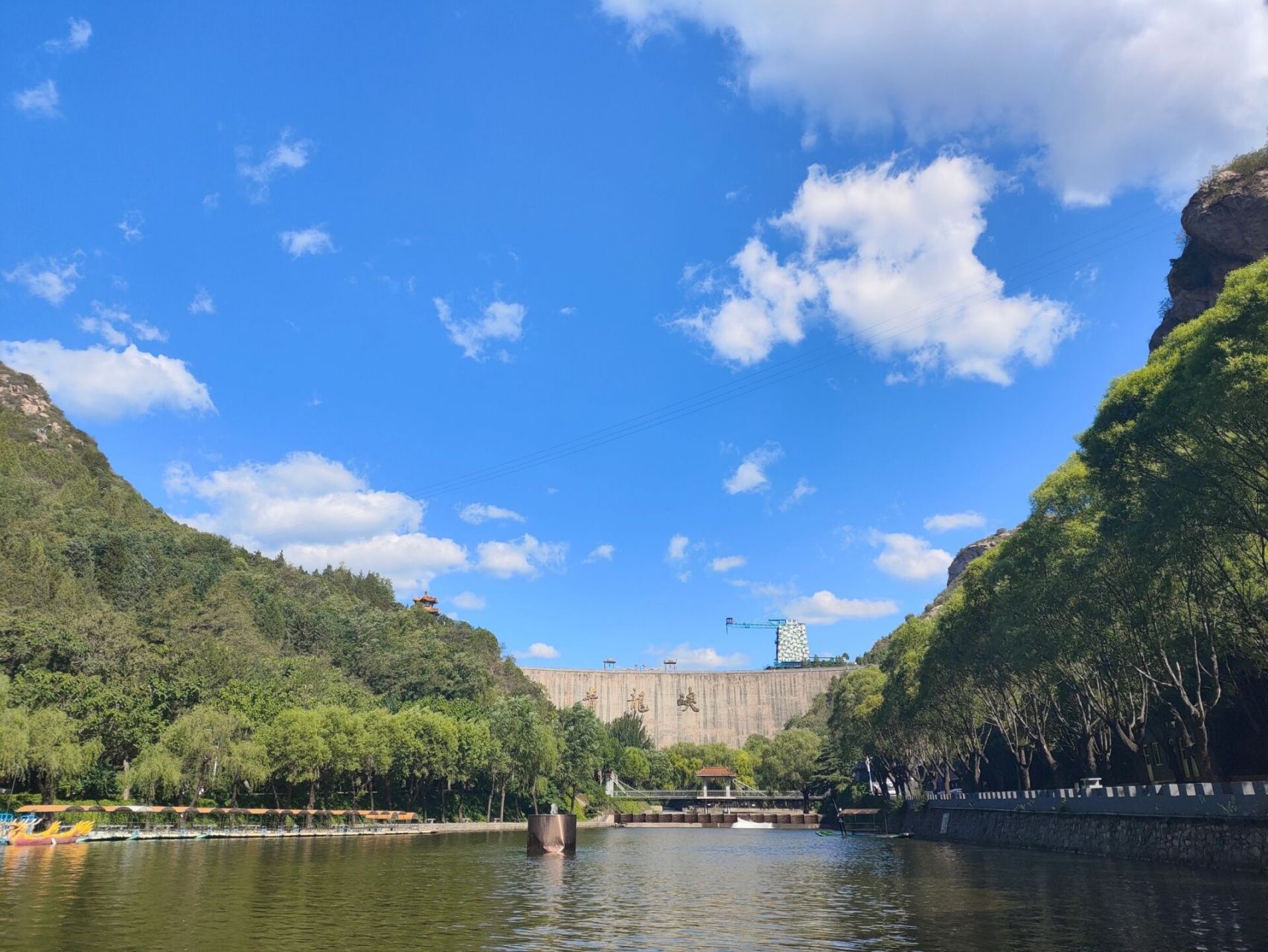 北京怀柔青龙峡景区    青龙峡,位于北京市怀柔区怀北镇古长城镇口.