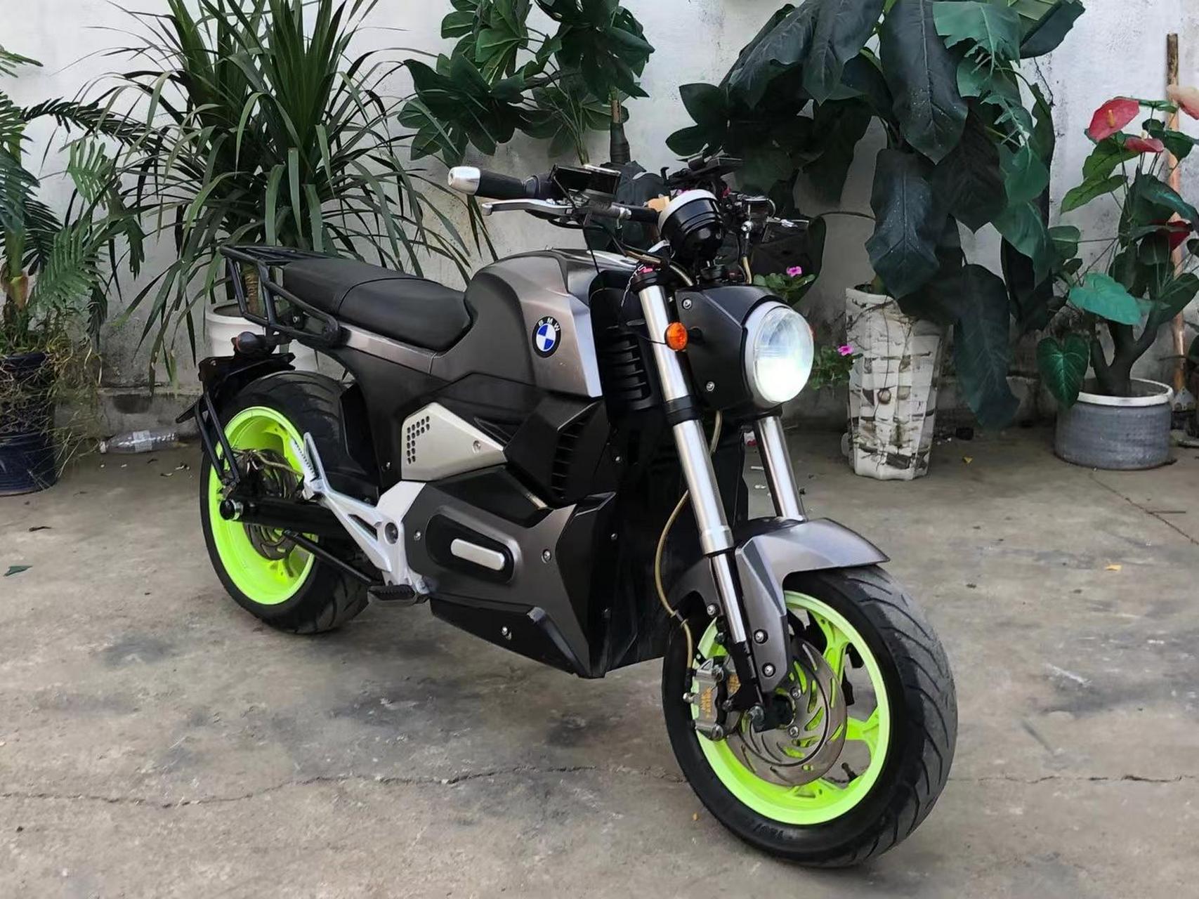 949293到店精品中置电机最新款m6小猴子电摩,皮带传送,动力强劲