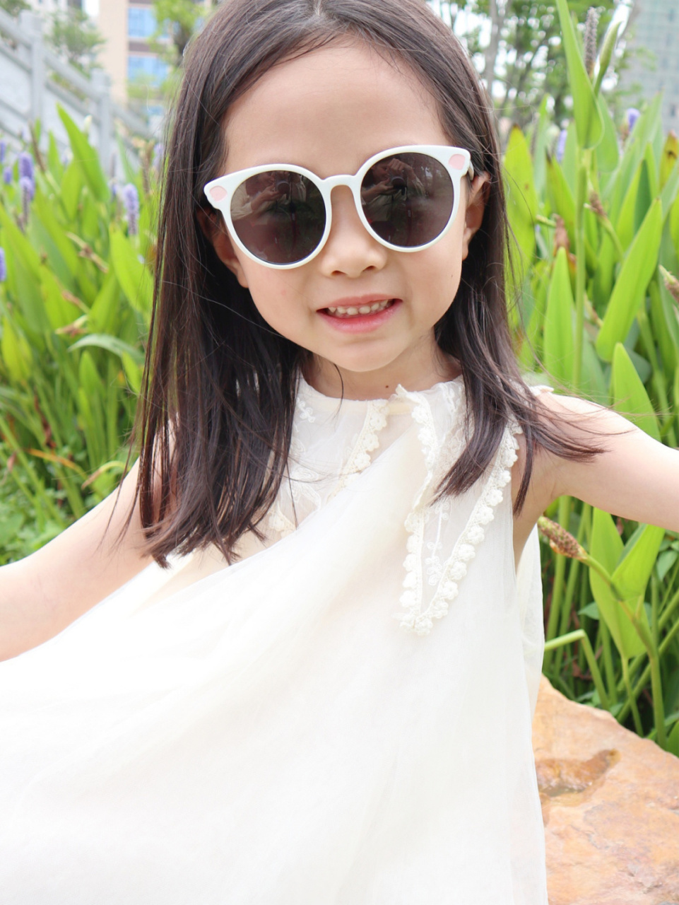 97999799 73  时尚遮阳草帽96 我觉得是小女孩子都应该