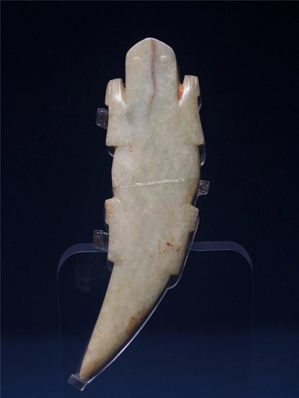 古玉居说玉# 都说龙的原型取自于鳄鱼,其实压根就是另外一码事.