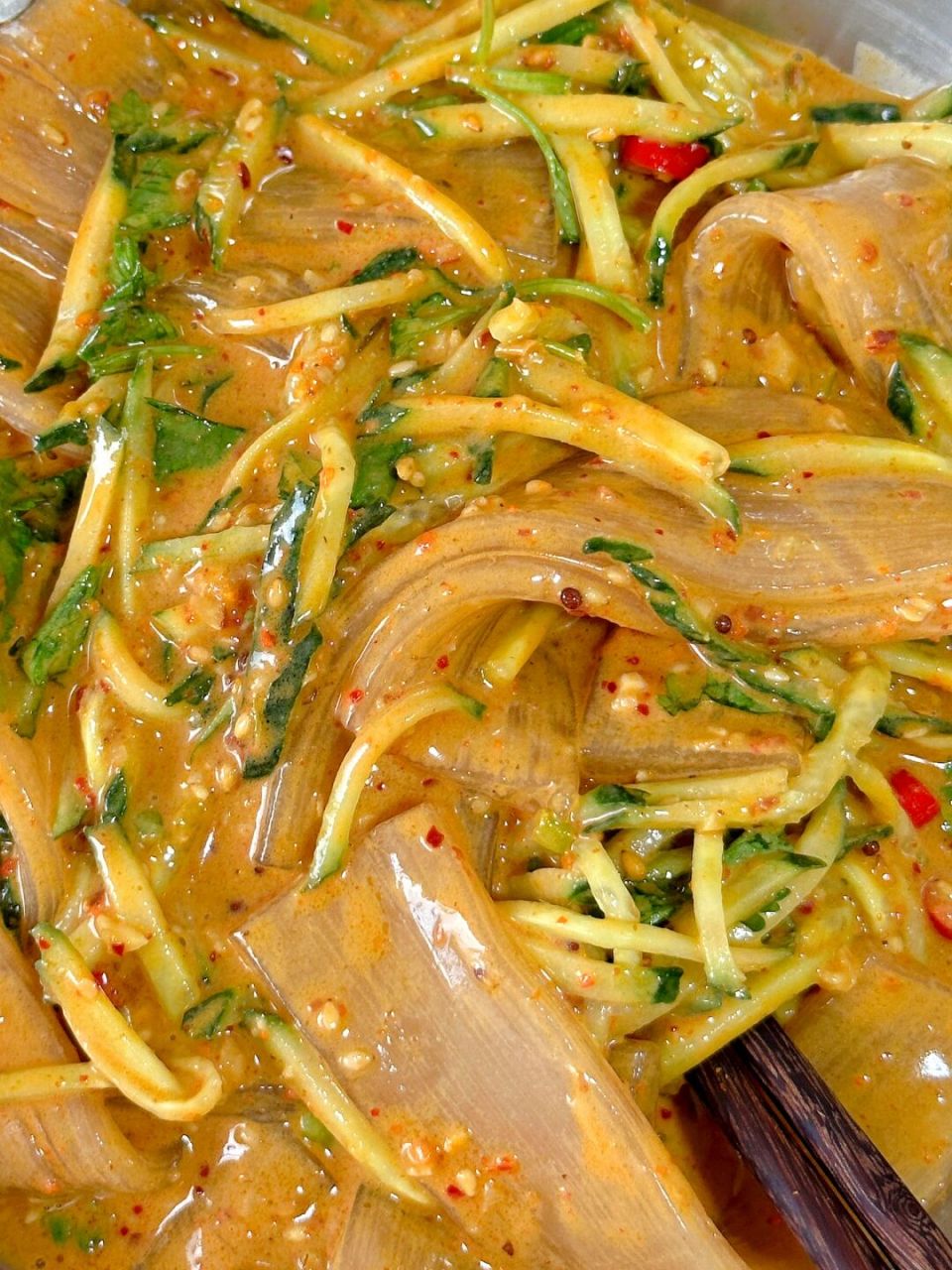 这个麻将宽粉真的好吃哭了75157515 准备食材:宽粉,黄瓜06