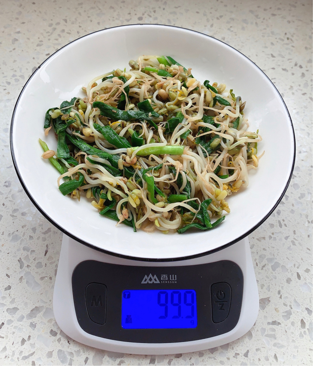 韭菜炒豆芽重量77热量96家常菜热量测评 8715100g热量为41