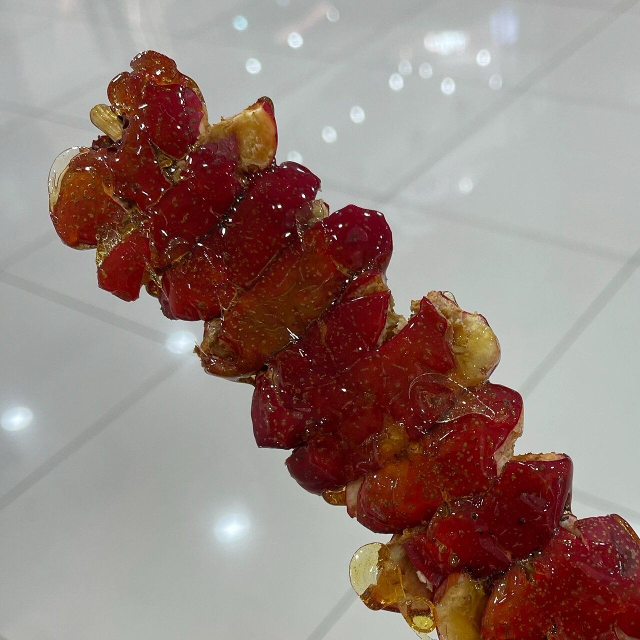 最爱扁山楂糖葫芦! 扁山楂才是糖葫芦届天花板吧! 熟山楂压扁再挂糖!