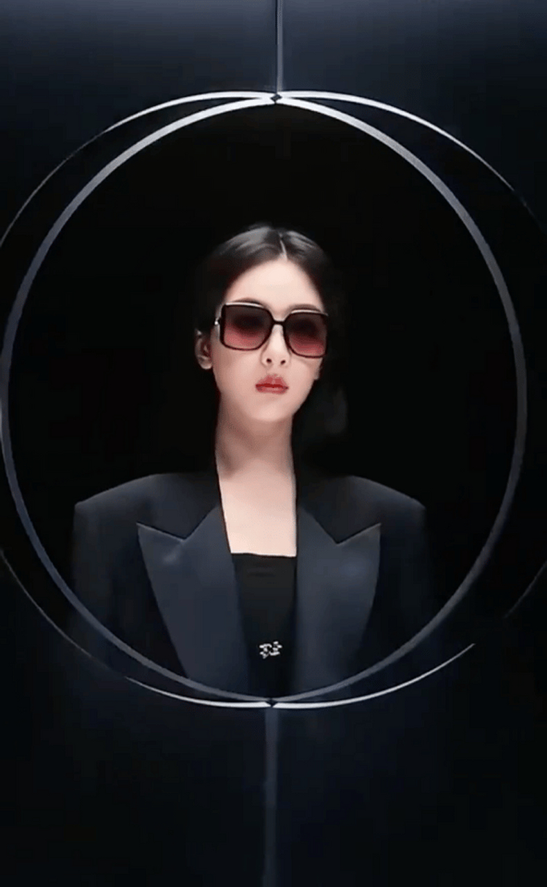 看了杨紫的代言 你觉得你戴上墨镜 能不能和她一样 凸显出你全世界都