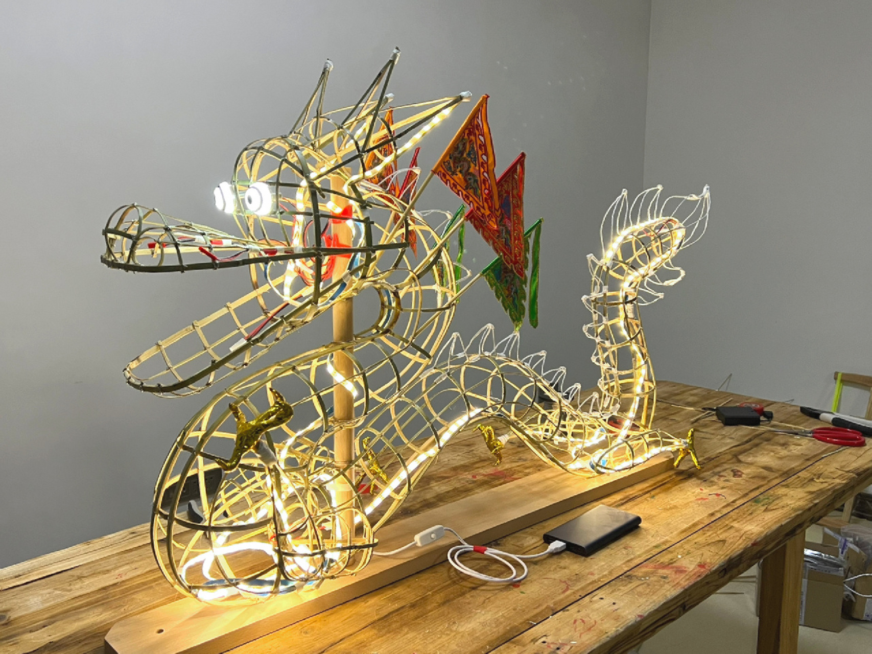 龙灯制作扎骨架过程