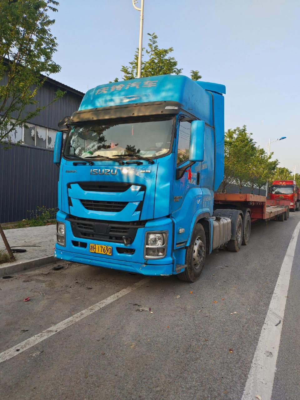 五十铃巨咖,日系重卡的顶梁柱,稳定可靠,耐操的代名词,16升排量520