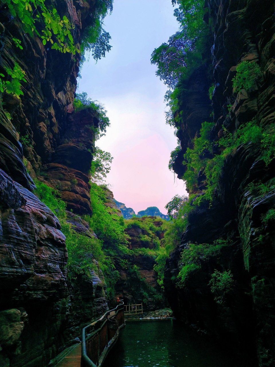 郑州出发自驾一小时|夏日避暑好去处 定位:万仙山旅游风景区 门票:107