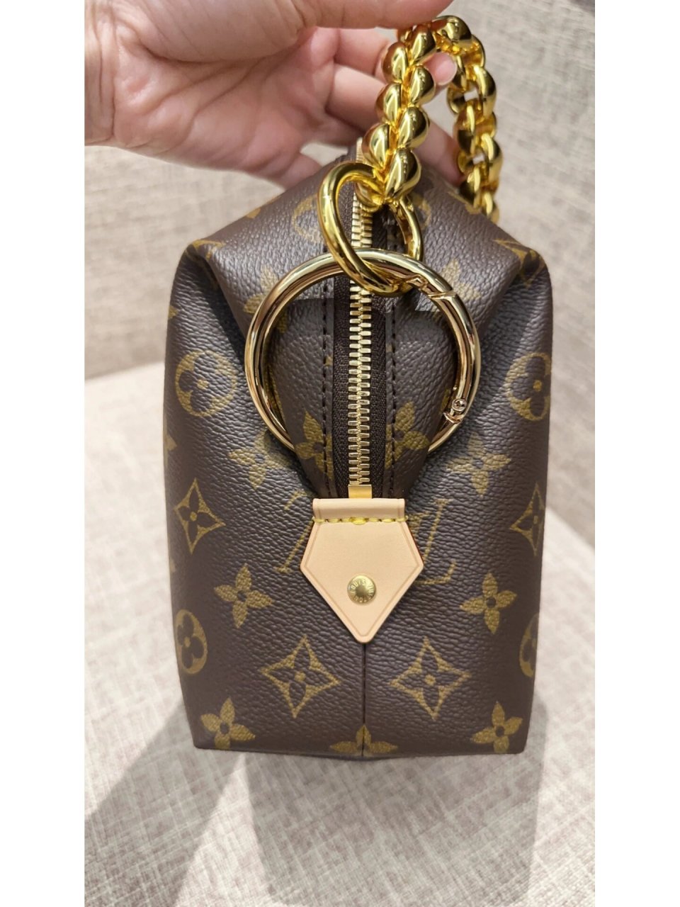lv 新款大号化妆包97cosmetics pouch gm lv cosmetics pouch gm m4