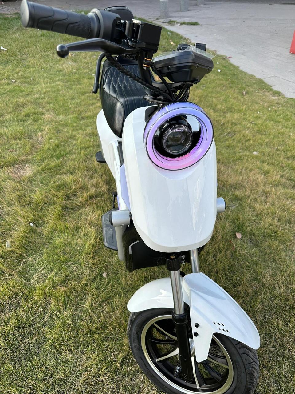 1980元就拿下01 格士铃u2一直是圈路粉最多的电动车 但是每次问到