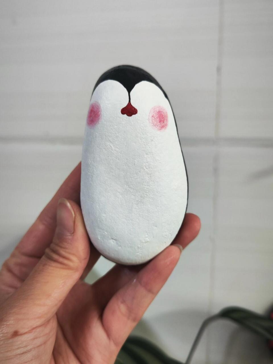 鹅卵石创意# #我的手工# #妍妍美石石头画