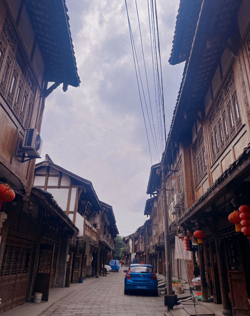 温江冷门古镇 "一足踏两县,一市连二乡"的连二里市,由于市集分属于