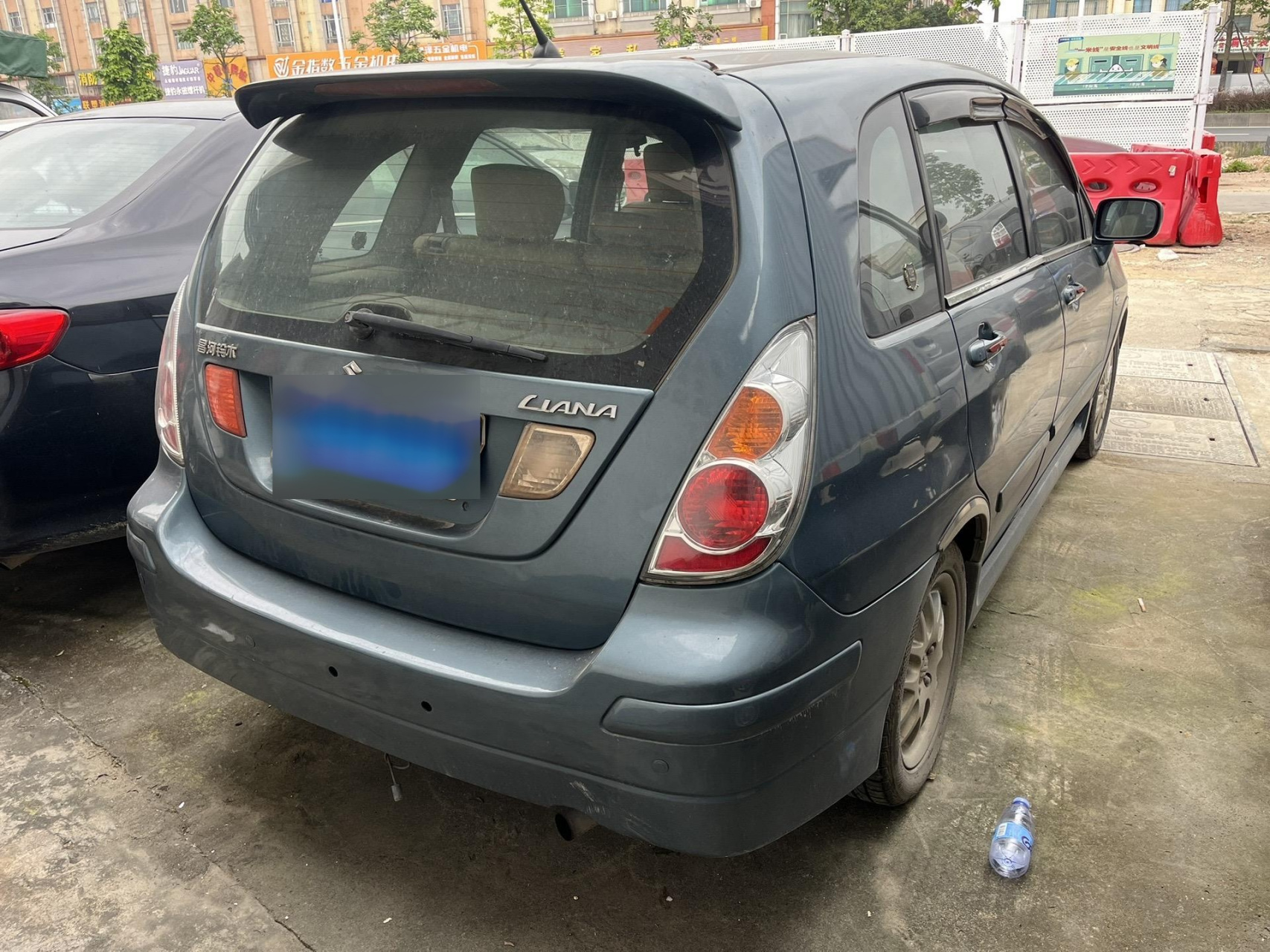 06年10月铃木利亚纳 两厢1.