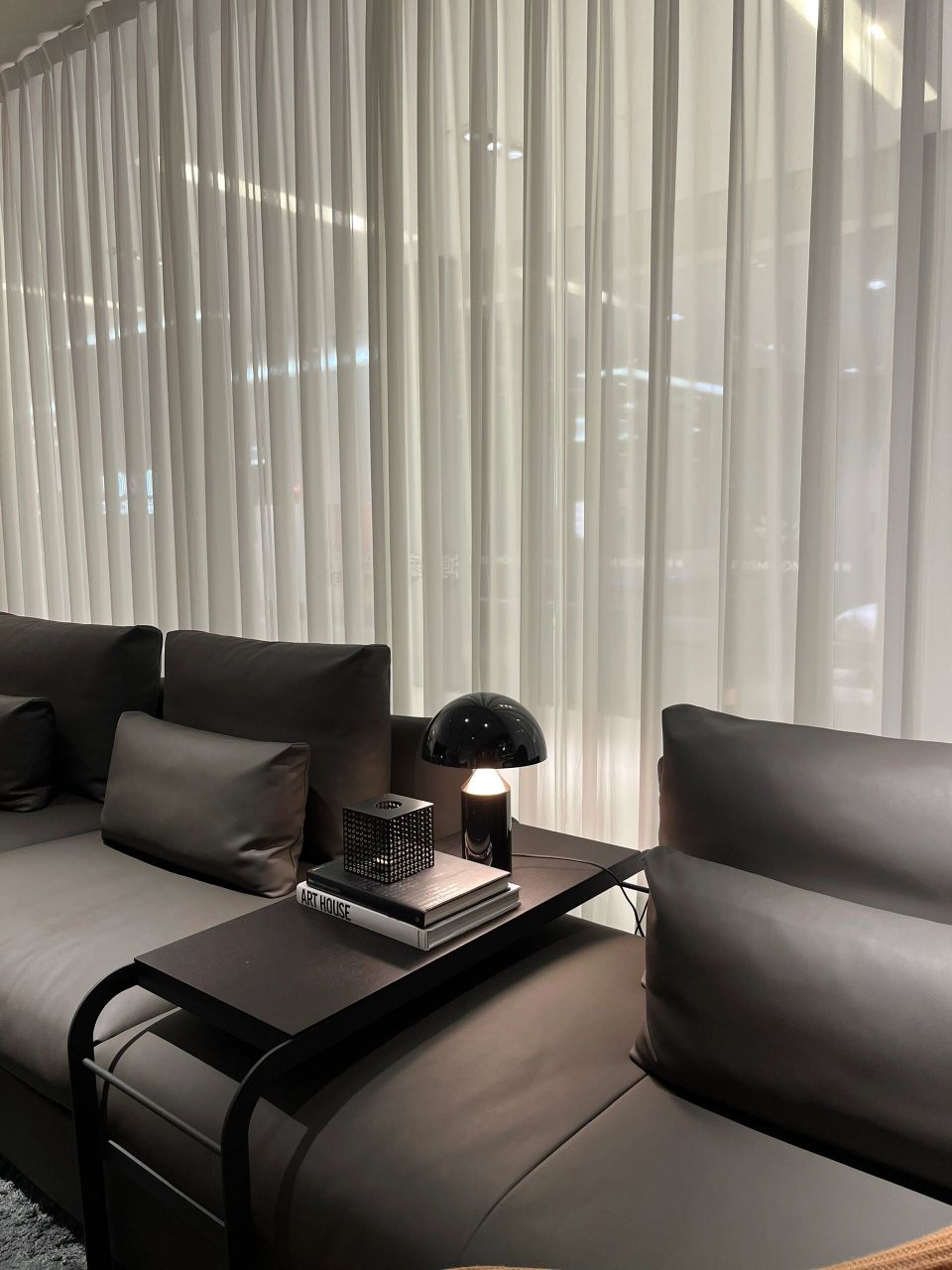 moda loft|香奈儿沙发 法国chanel经典沙发造型简洁美观,高端,大气