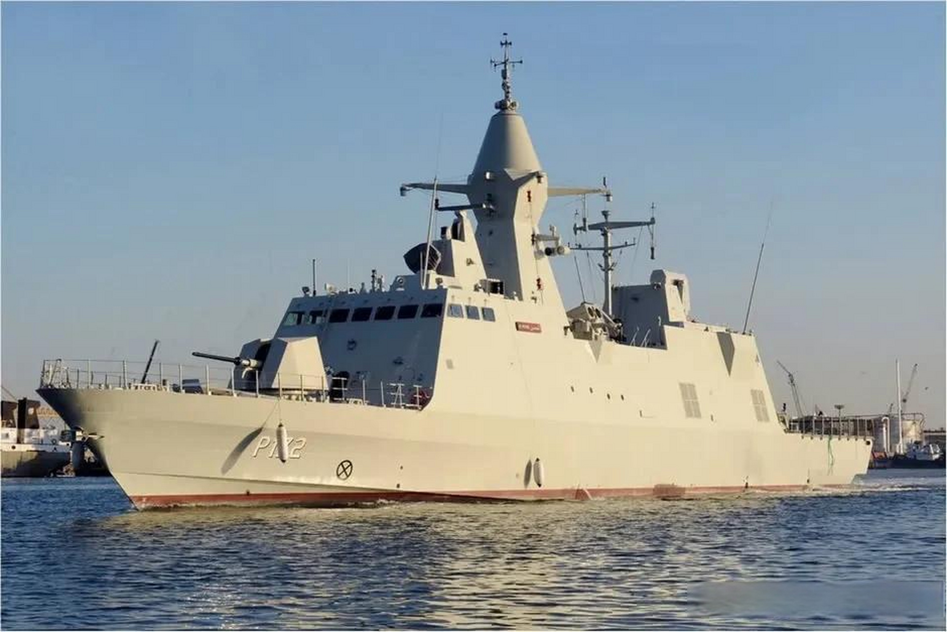 拜努纳级轻型护卫舰是以法国诺曼底船舶工业集团的br