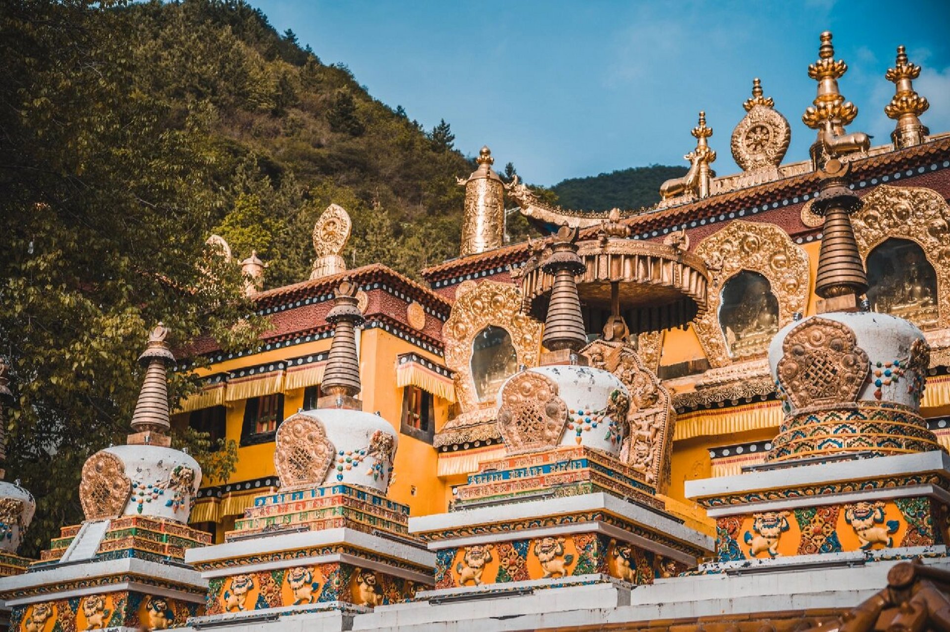 兰州石佛沟 | 灵岩禅寺 灵岩禅寺     北魏太武帝拓跋焘神麚四年(公元