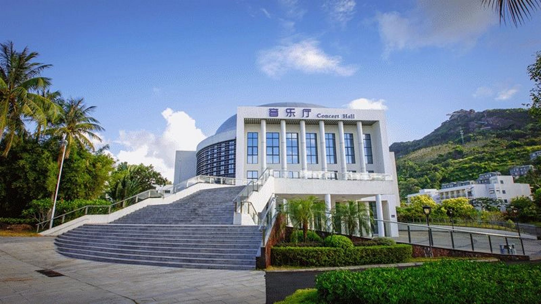 海淀外国语海南校区2022年收费明细 最近在办理孩子转学事宜,研究了几