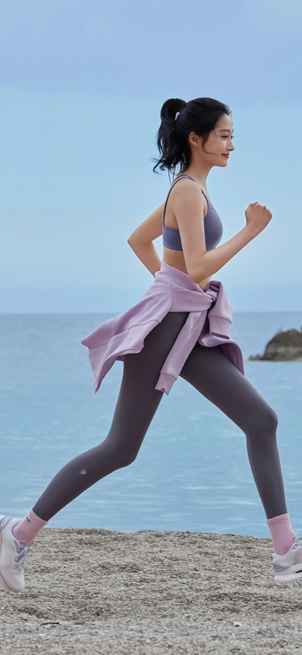 关晓彤海边跑步壁纸9宫格,浪漫香芋紫色的小姐姐