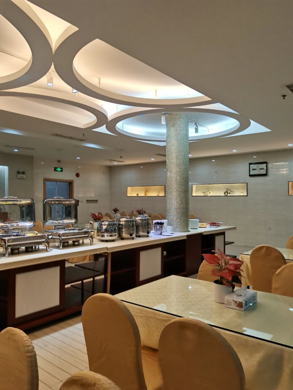 深圳市麒麟山疗养院 地点:深圳市南山区,门口有公交 体检:需要公众号