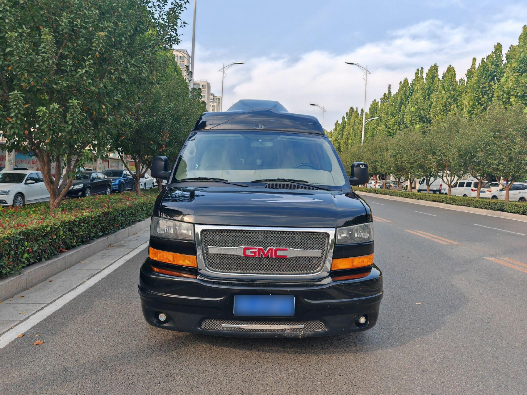 批发11年gmc萨瓦纳,新车指导价118万,6.