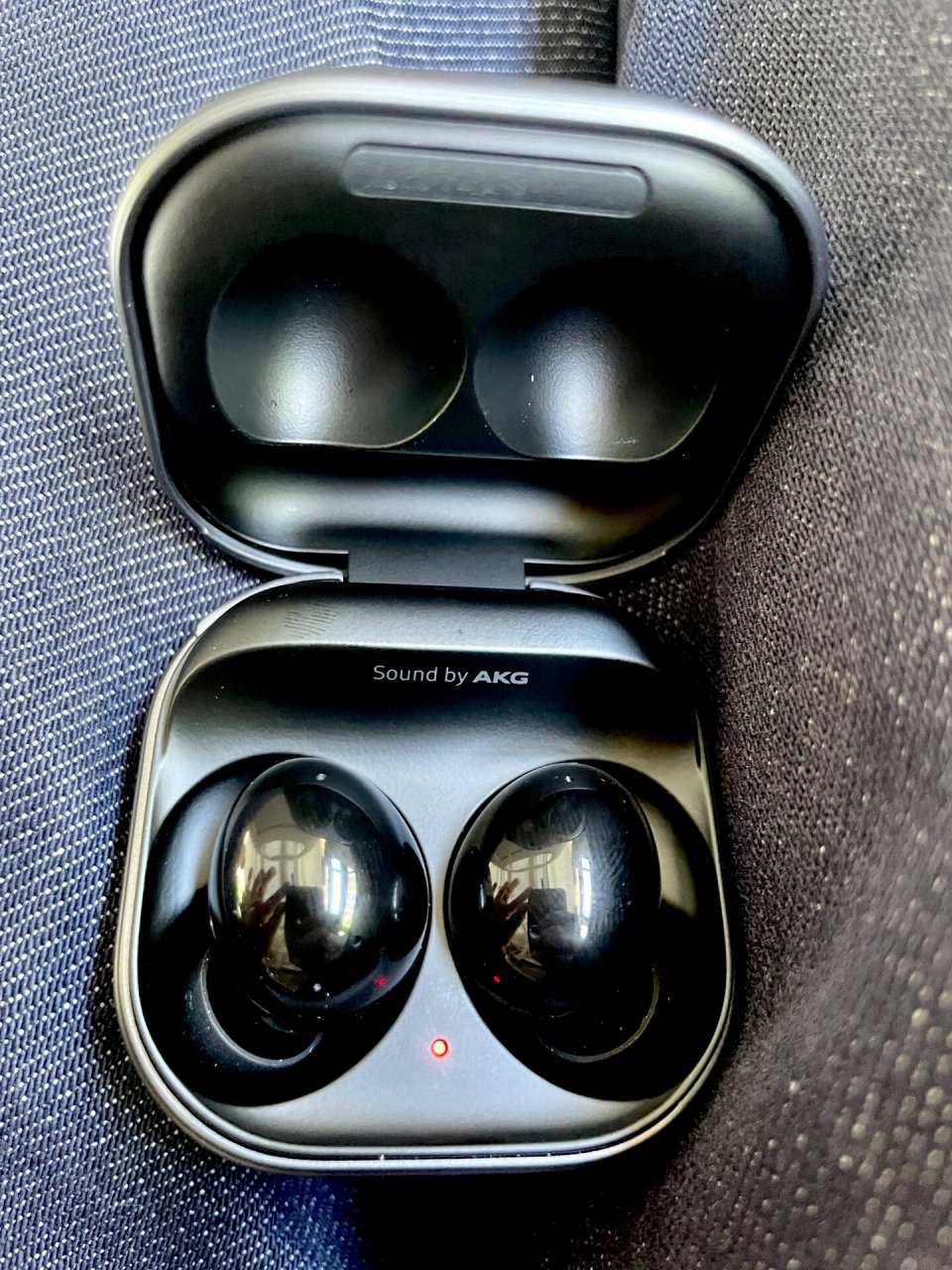 299的buds 2真香 618秒杀的三星buds2还是很不错的,一贯的akg调教音质