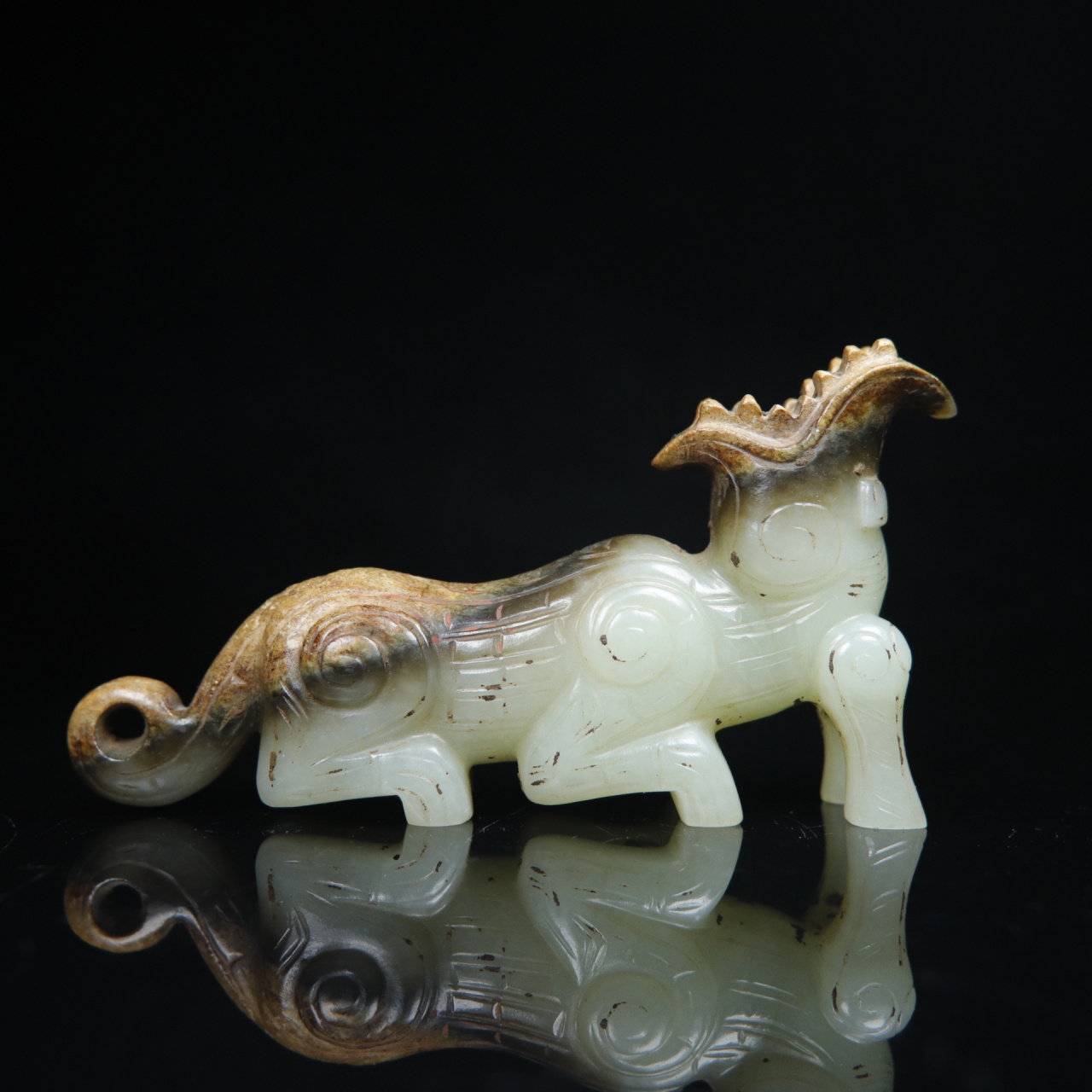 和田玉望天吼 望天吼,本名犼,又名朝天吼,传说是龙王的儿子,有守望