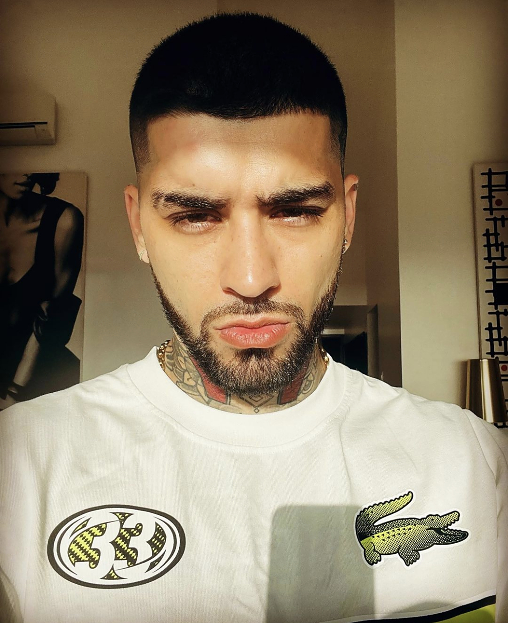 zayn 新自拍曝光,新音乐也已经提上日程,敬请期待:  zaynone