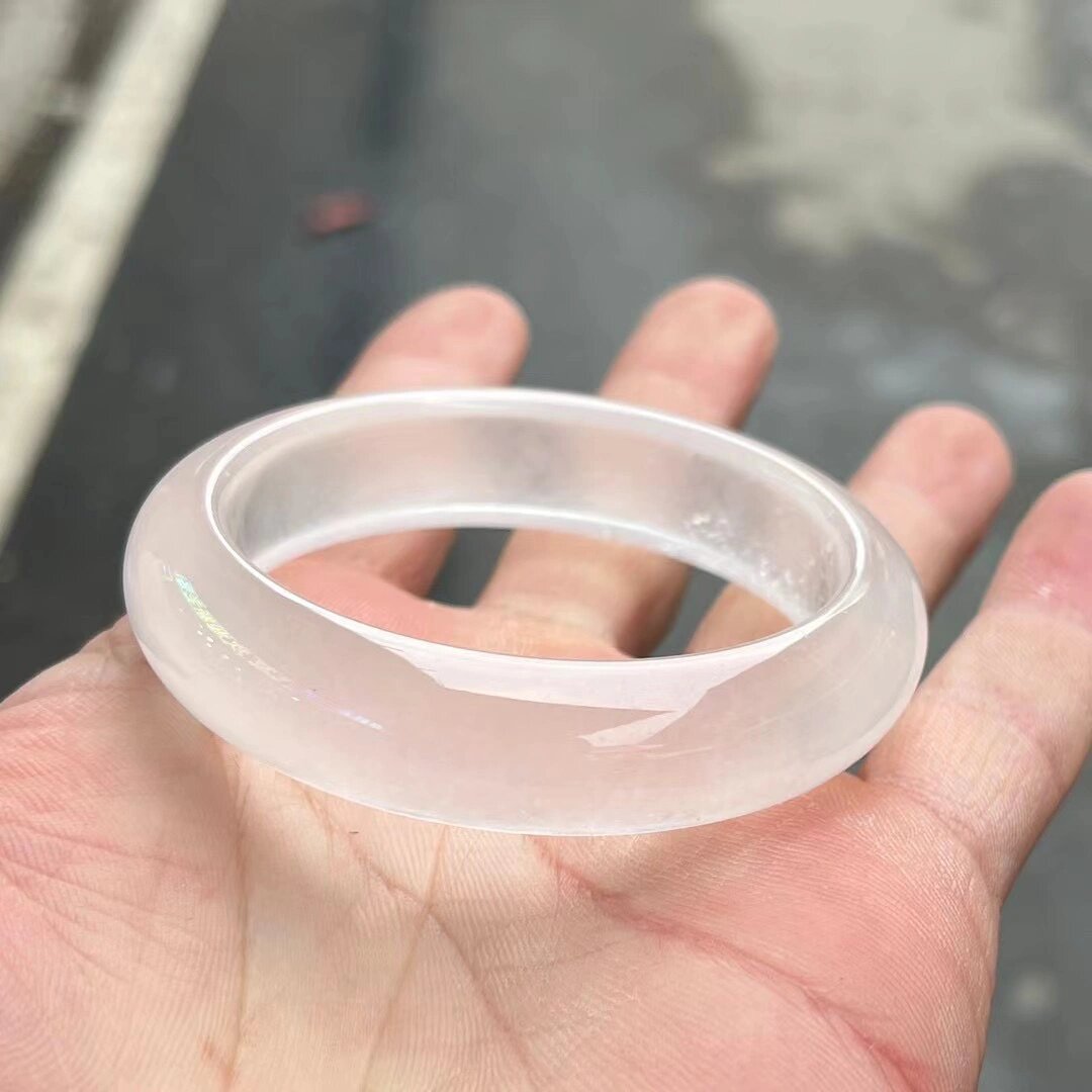 石英岩玉高冰白月光扁条手镯