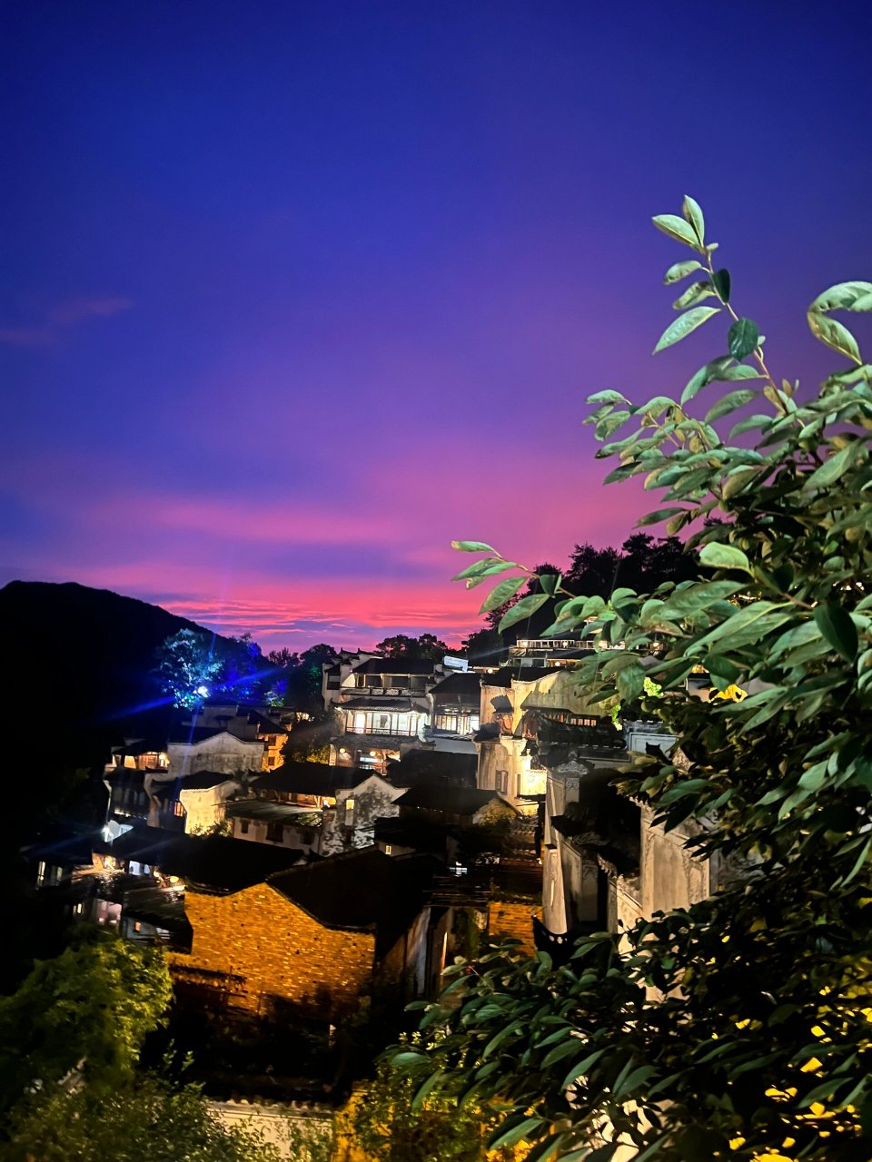 婺源篁岭晒秋美宿踩雷6015千万别住山上 山上只有三家酒店,我定的