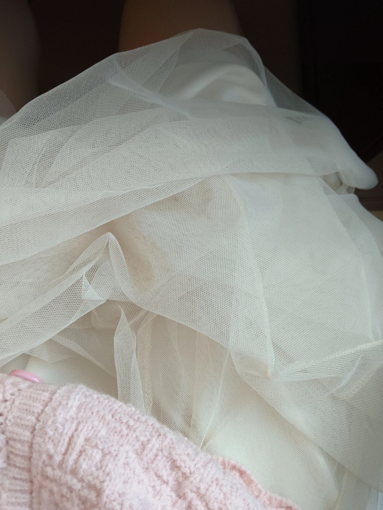 穿裙子怎么上厕所啊,根本抱不住