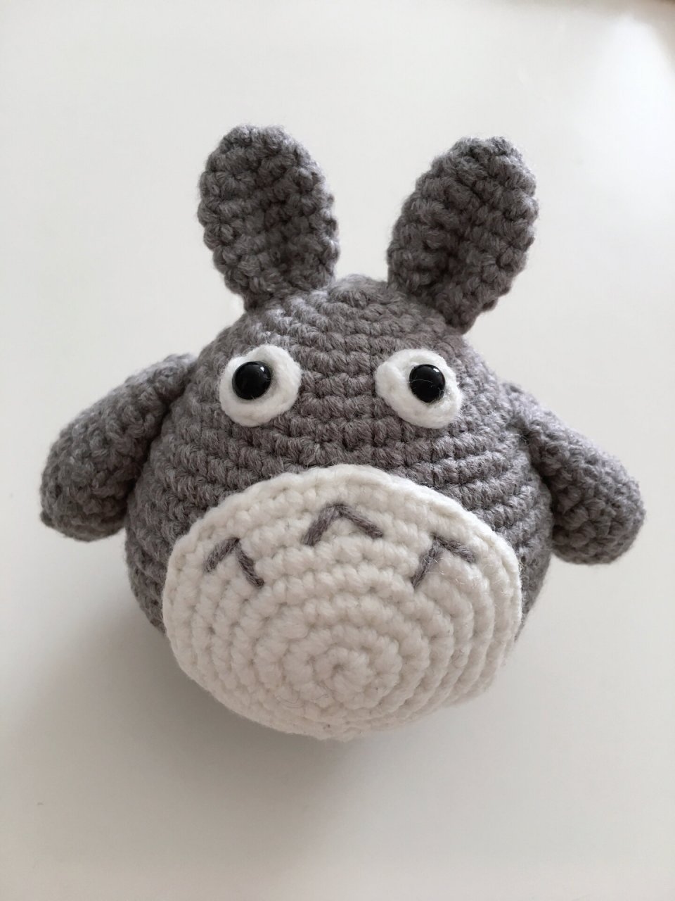 龙猫玩偶钩织完成附图解 只需要两种线就可以解锁的龙猫,太喜欢宫崎骏