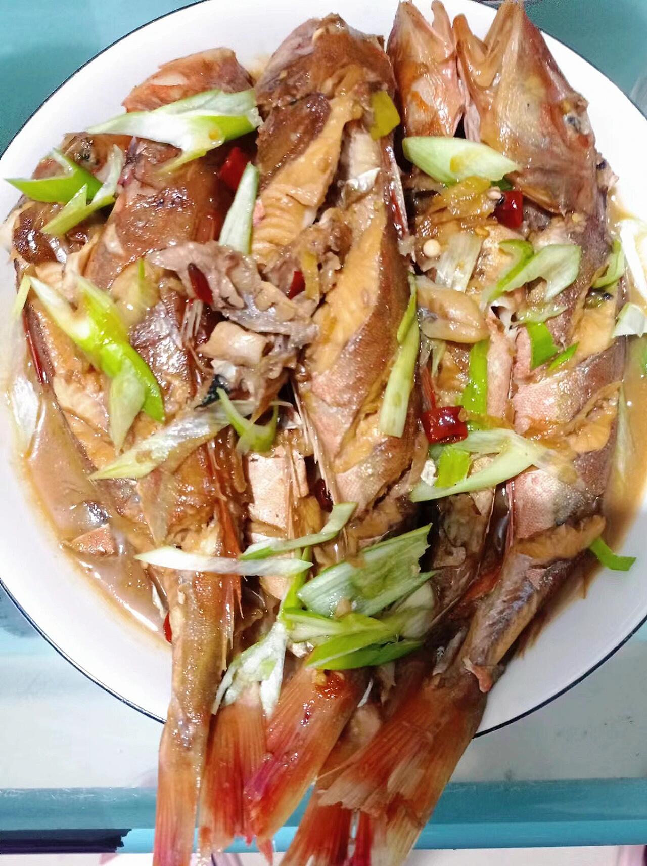 红娘子鱼来咯 红娘子鱼在我们老家我们叫它红鞋,红头.
