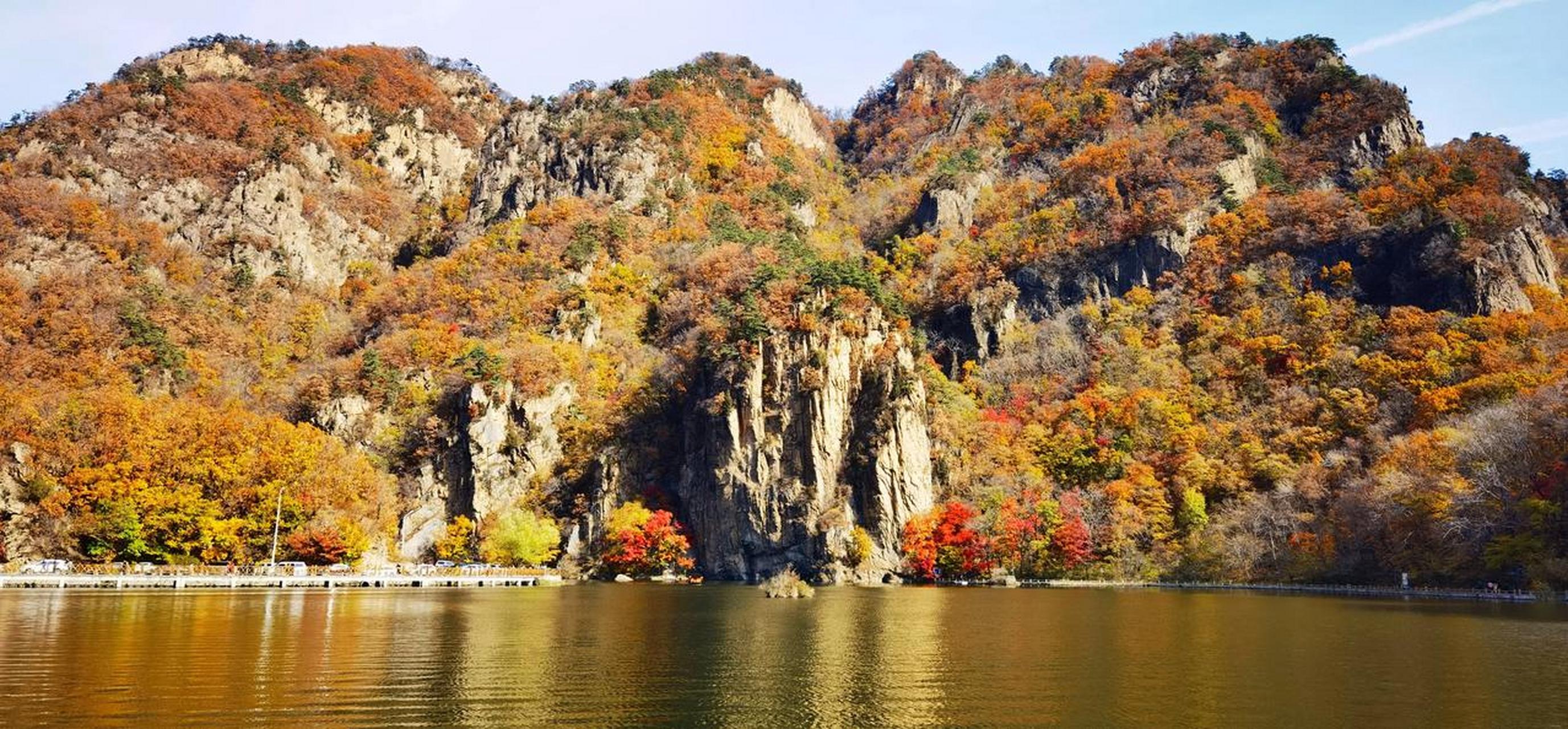 本溪关门山枫叶
