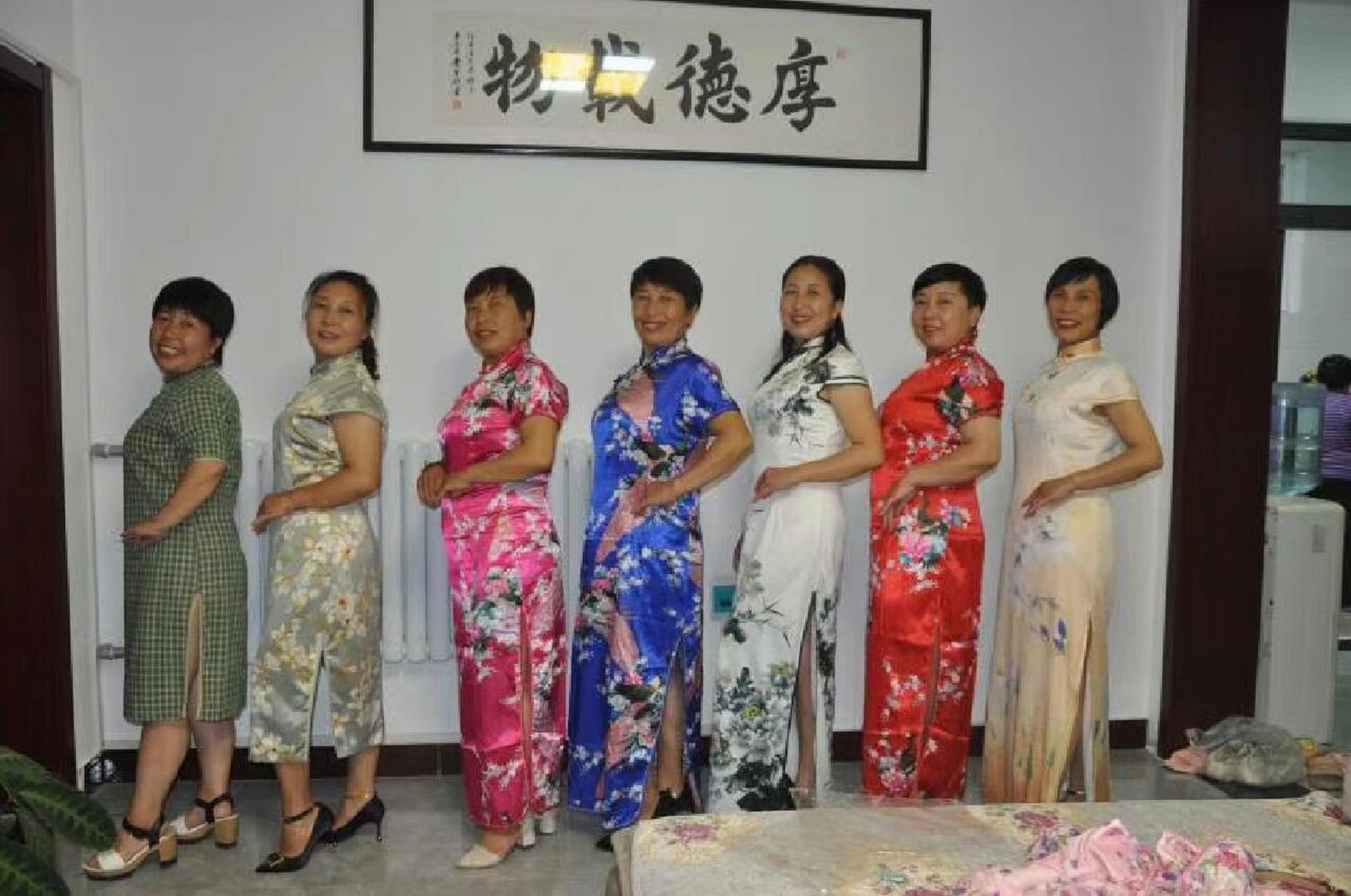 家有七仙女,父母笑开颜 家有七仙女icon的哥哥嫂嫂,被称为我们村最