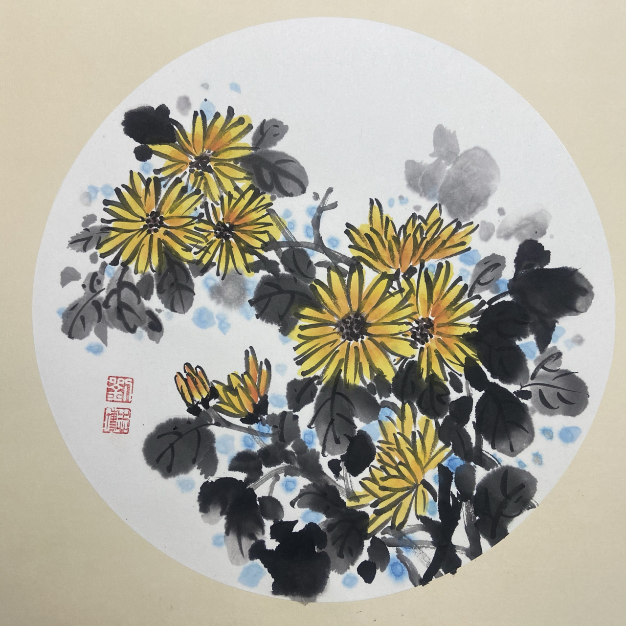 国画菊花范画 简单好表现的国画菊花,非常适合初学者和小朋友哦!