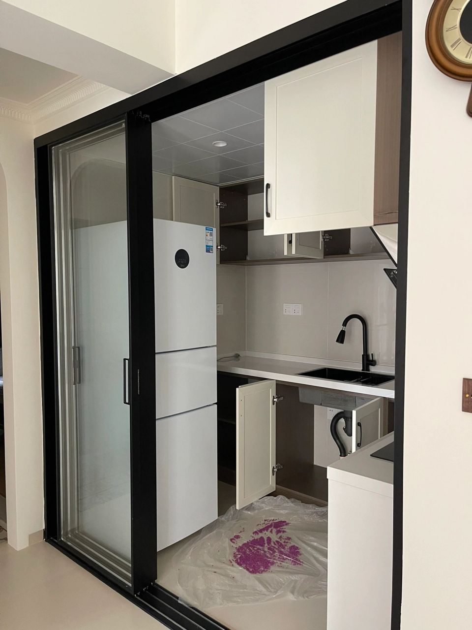 灶台不能正对冰箱门? 对的正正的,房子就这么小,没法化解了