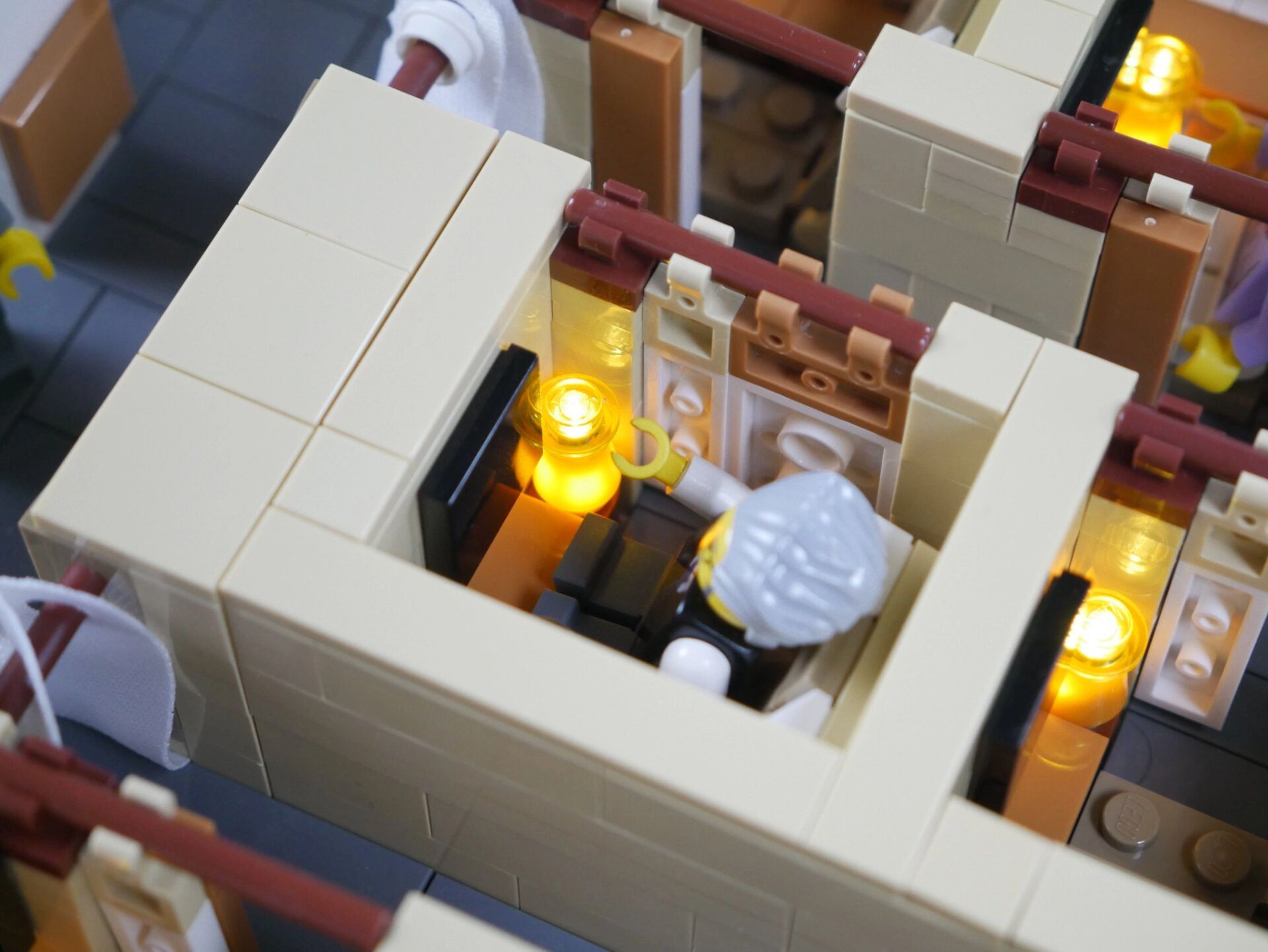 乐高大师jack carleson制作的的乐高版阿联酋航空空客a380