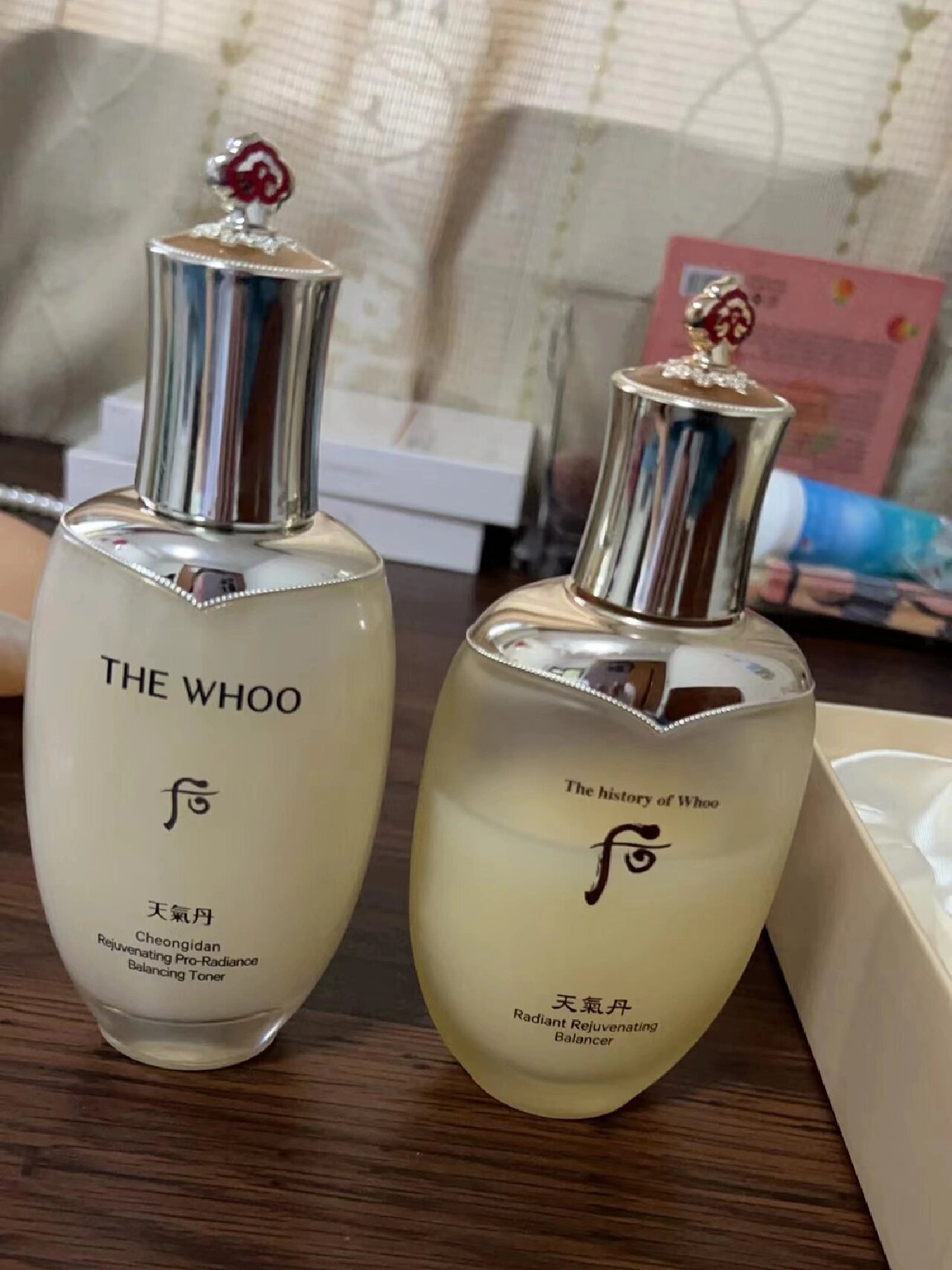 左边:国内专柜特供新款天气丹 右边:韩国9693本土版本天气丹