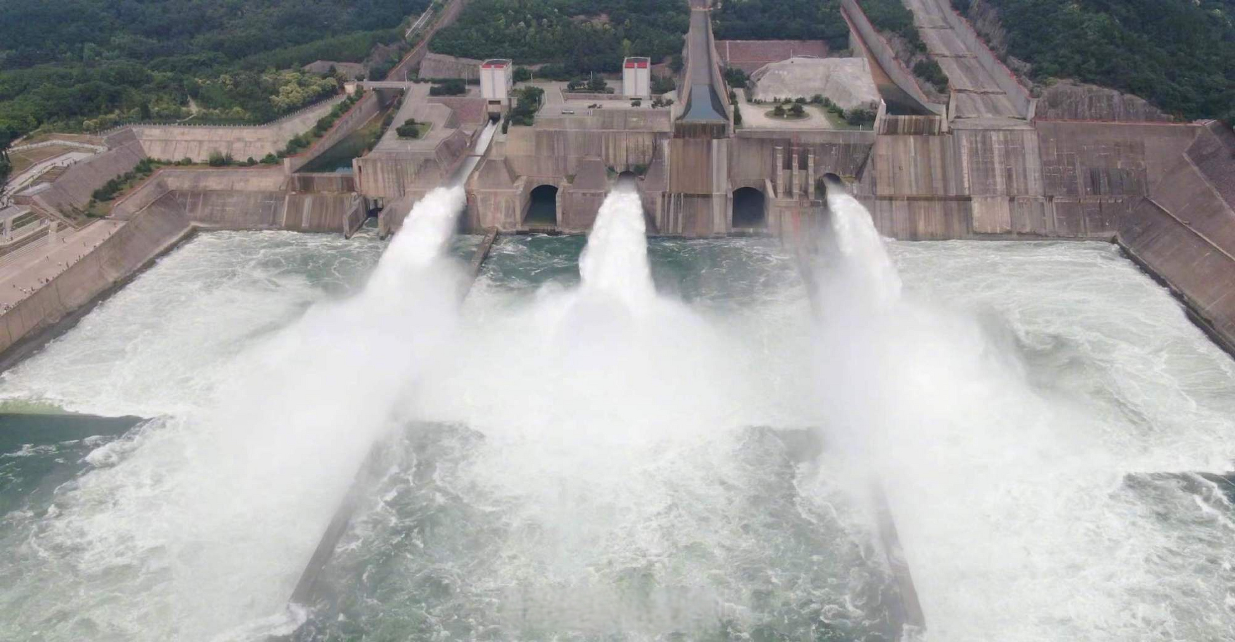 零距离感受黄河小浪底调水调沙#【黄河水面上升请远离河道】6月21日