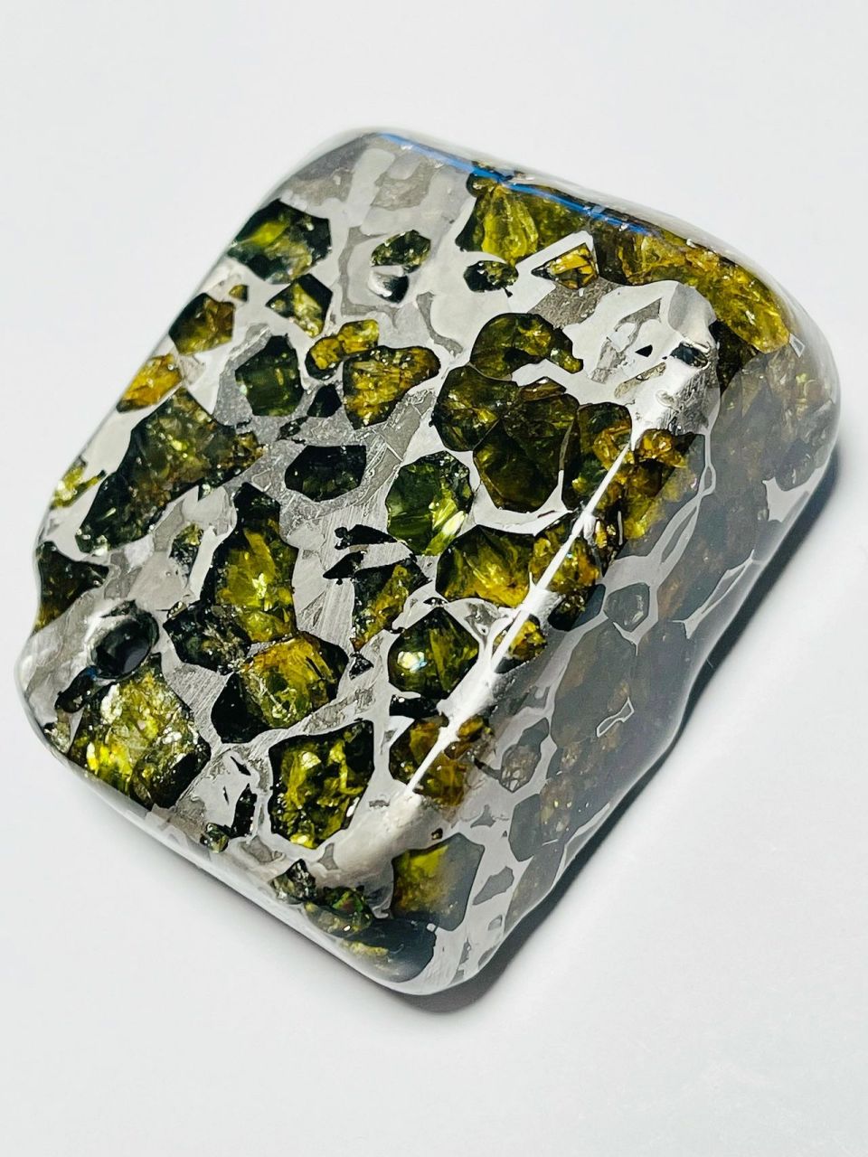 地球上优秀的seymchan橄榄陨铁 橄榄陨铁品类中的极品.