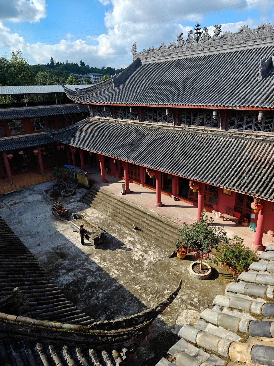 资中宁国寺丨来我的家乡玩一天 资中宁国寺简介 资中宁国寺始建于东汉