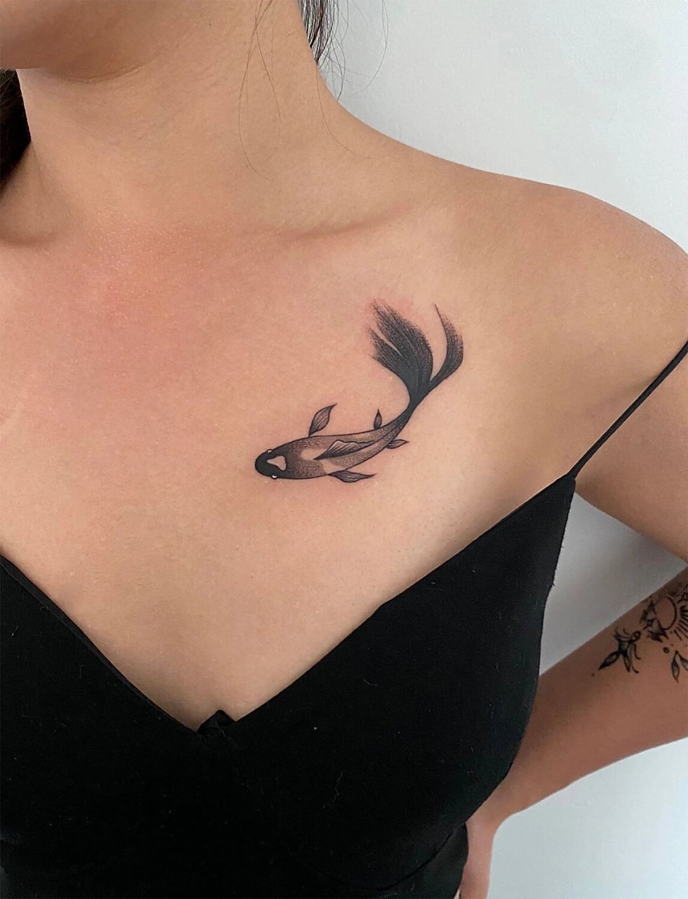 锁骨纹身|小清新纹身|精致纹身                锁骨部位纹身确实挺