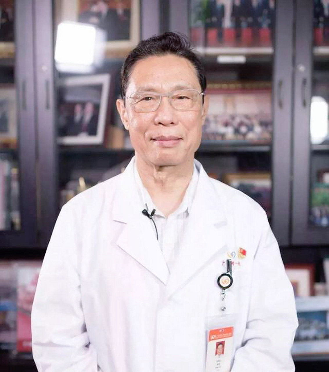 钟南山院士简介 及传奇事迹 钟南山院士简介 及传奇事迹 钟南山院士