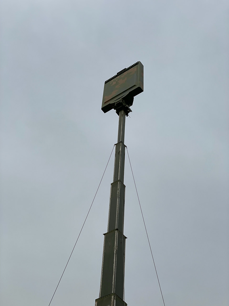 本届#世界雷达博览会# 的"巨人"——ylc-12 型c波段中低空多功能雷达