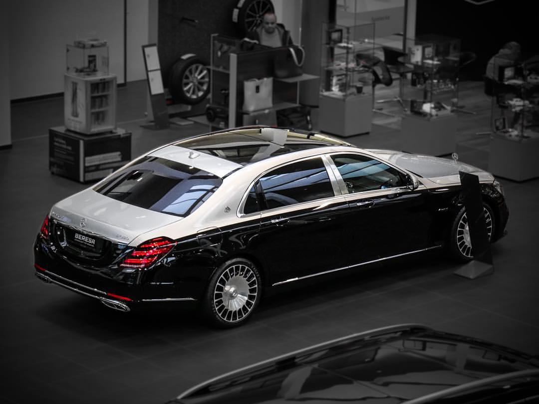 少见6015银黑双色特别版97 迈巴赫s560 应该比s650便宜