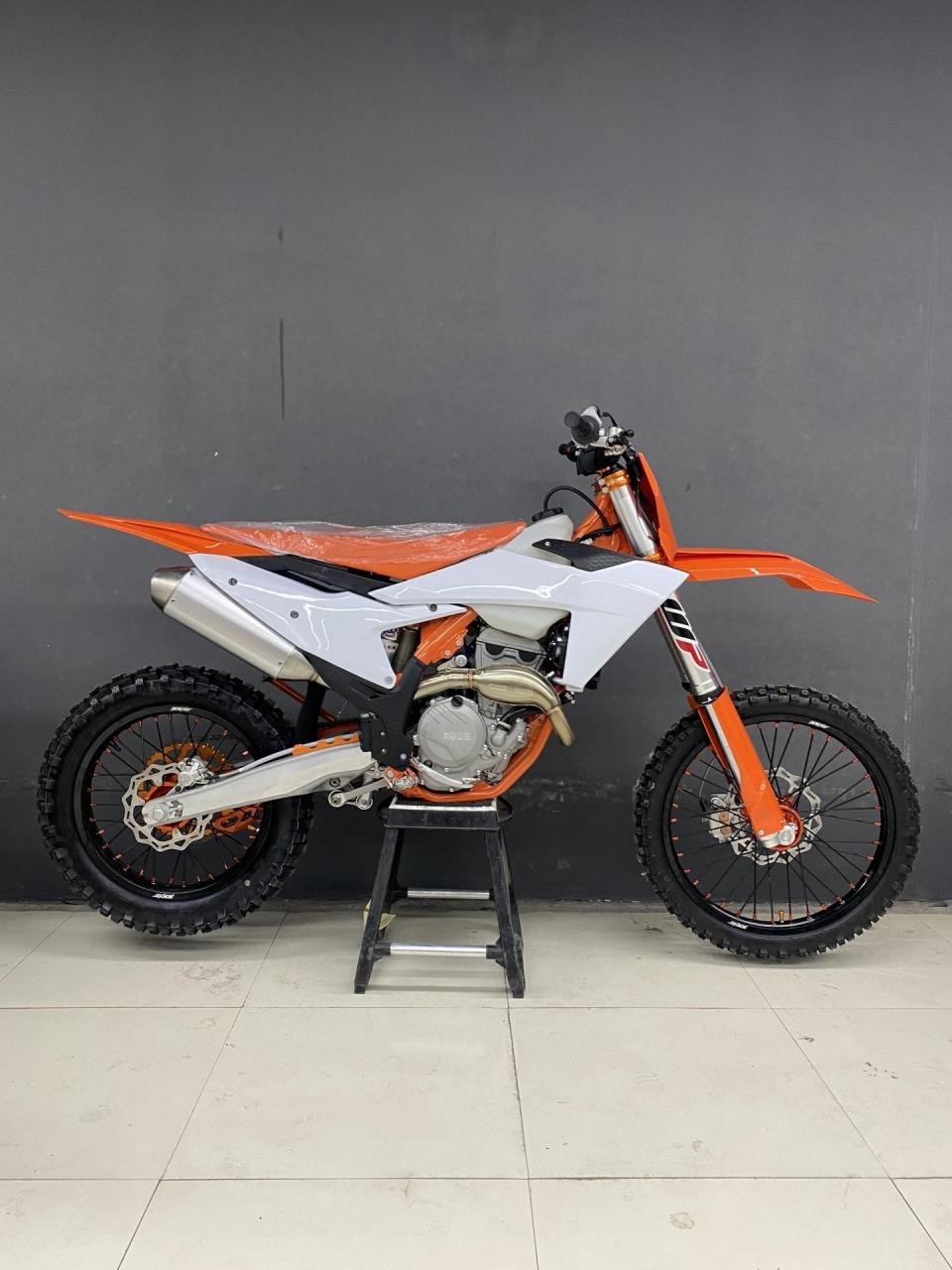 克维斯nx250高功率,前后48口径双可调双枪减震,发动机nx250高功率.