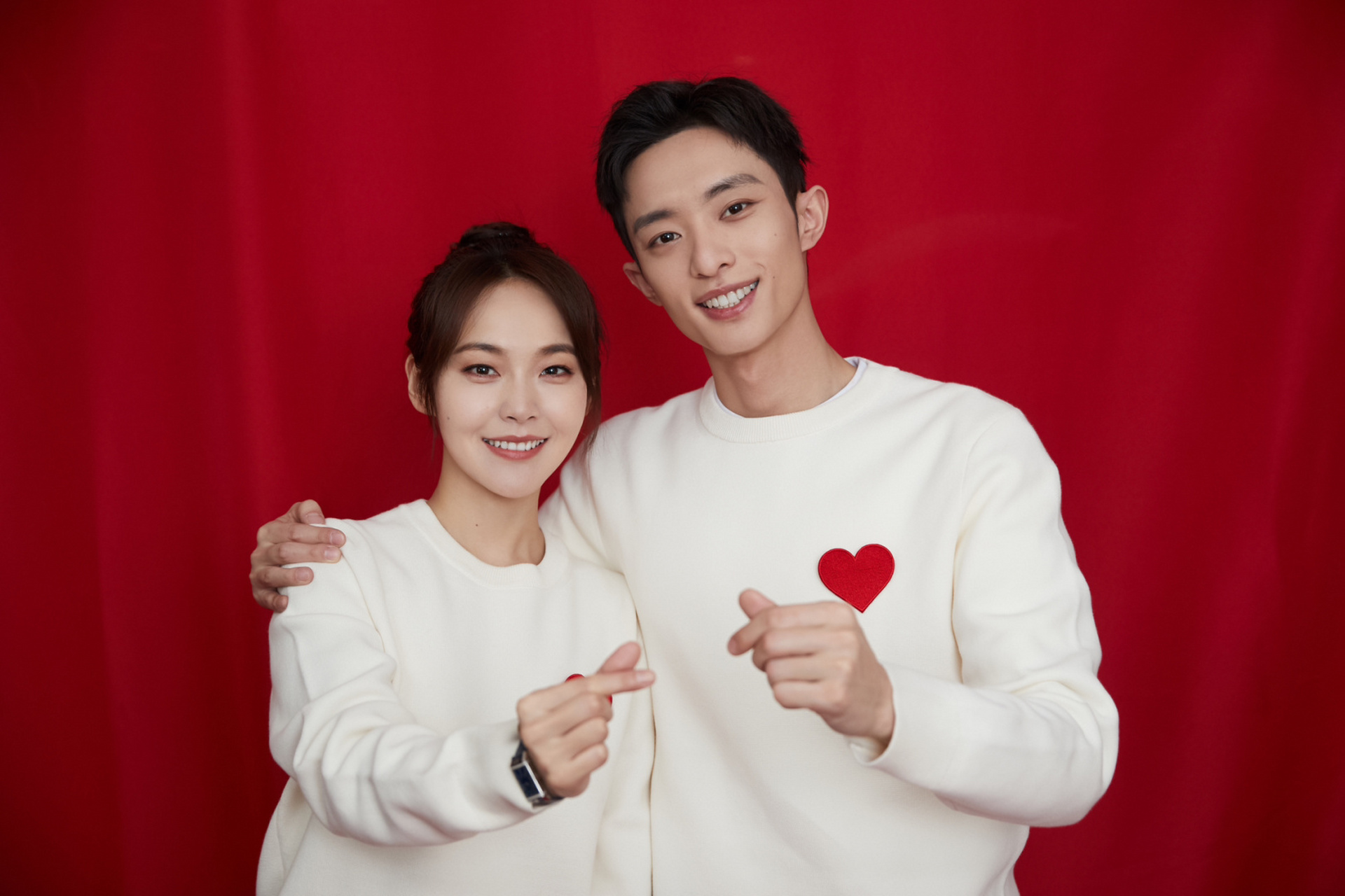 2023年央视春晚# #张佳宁# #白宇帆# #明星同款# #结婚证证件照