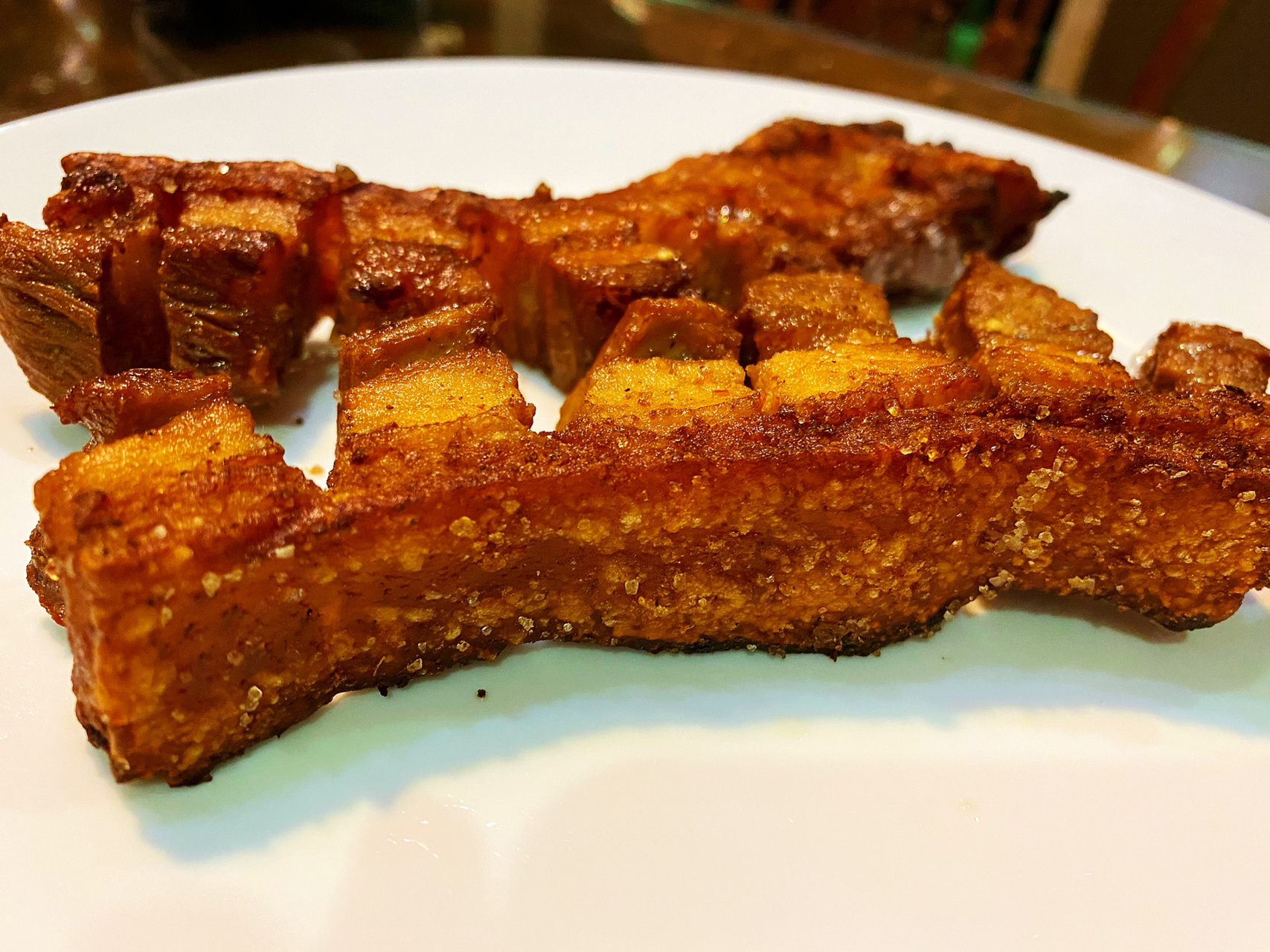 实现脆皮锅烧,烧肉自由,烤箱版,在家就能做 一直很爱吃广式烧肉,也就